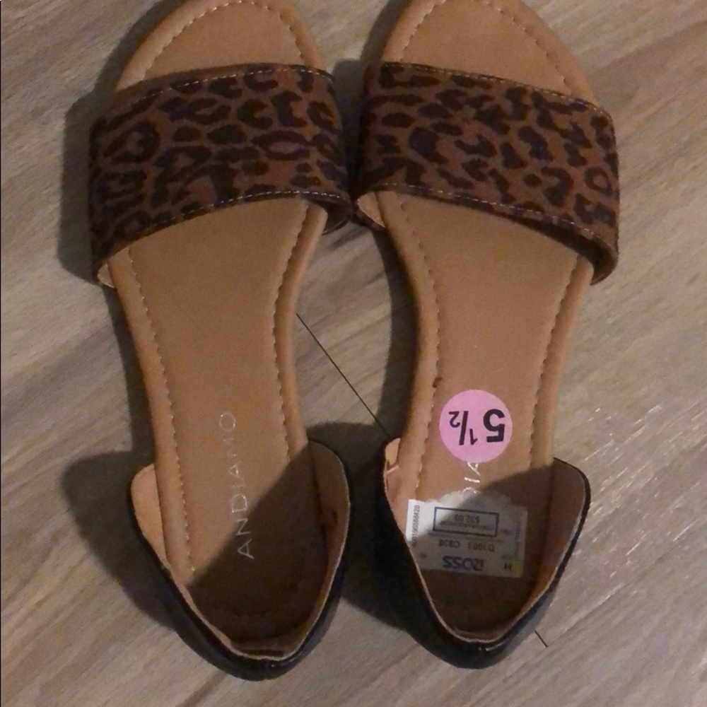 Cute leopard print sandals